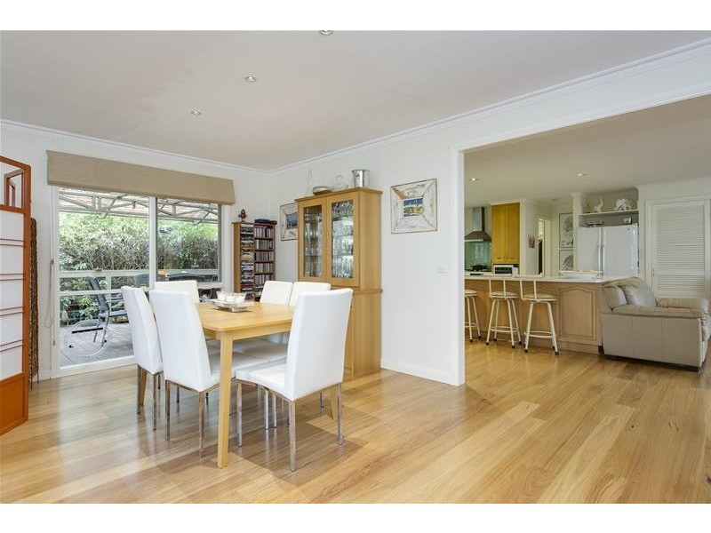24 Weber Drive, Mornington VIC 3931