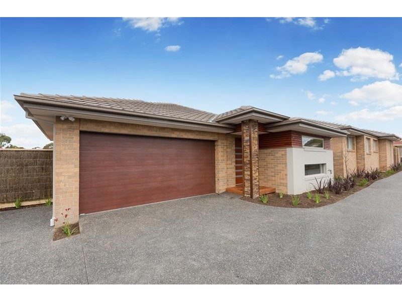 2/7 Harrap Road, Mount Martha VIC 3934