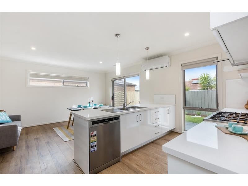1/21-23 Kent Street, Mornington VIC 3931