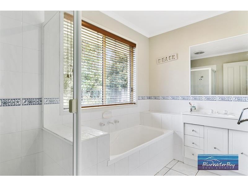 8 Beal Place, Mornington VIC 3931