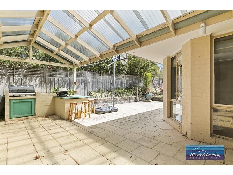 8 Beal Place, Mornington VIC 3931