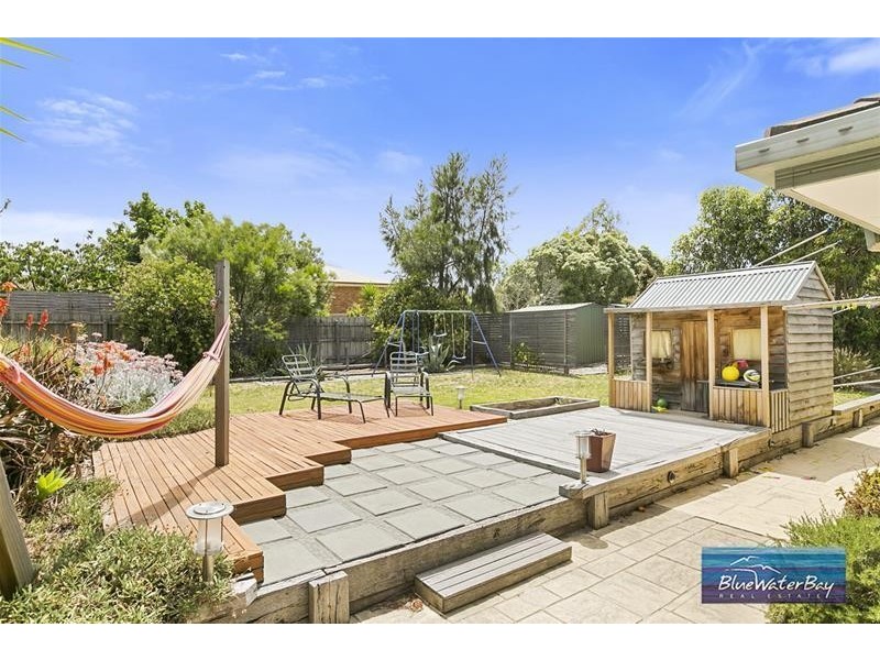 8 Beal Place, Mornington VIC 3931