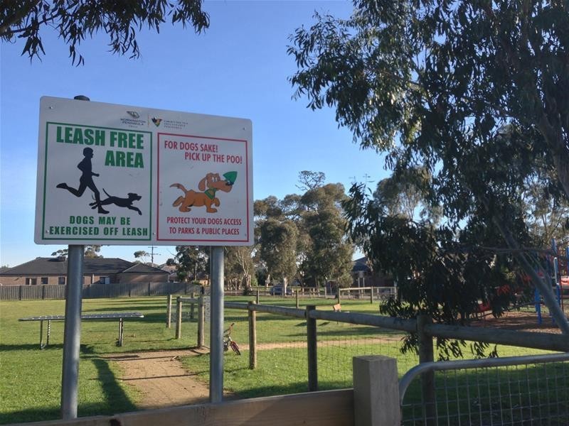 24 Trafalgar Square, Mount Martha VIC 3934