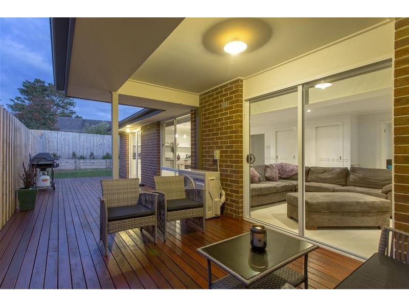 12 Marthas Walk, Mount Martha VIC 3934