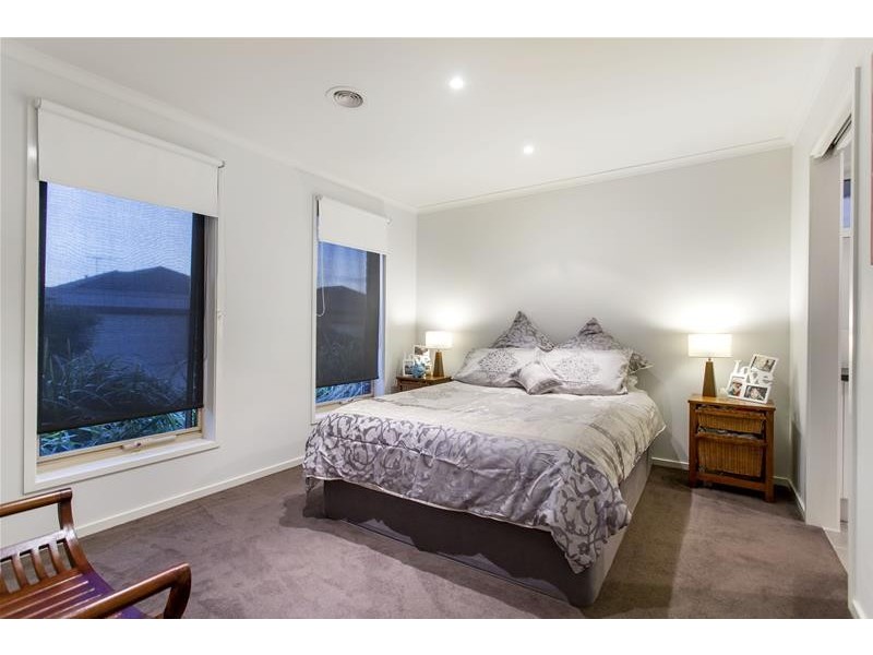 12 Marthas Walk, Mount Martha VIC 3934