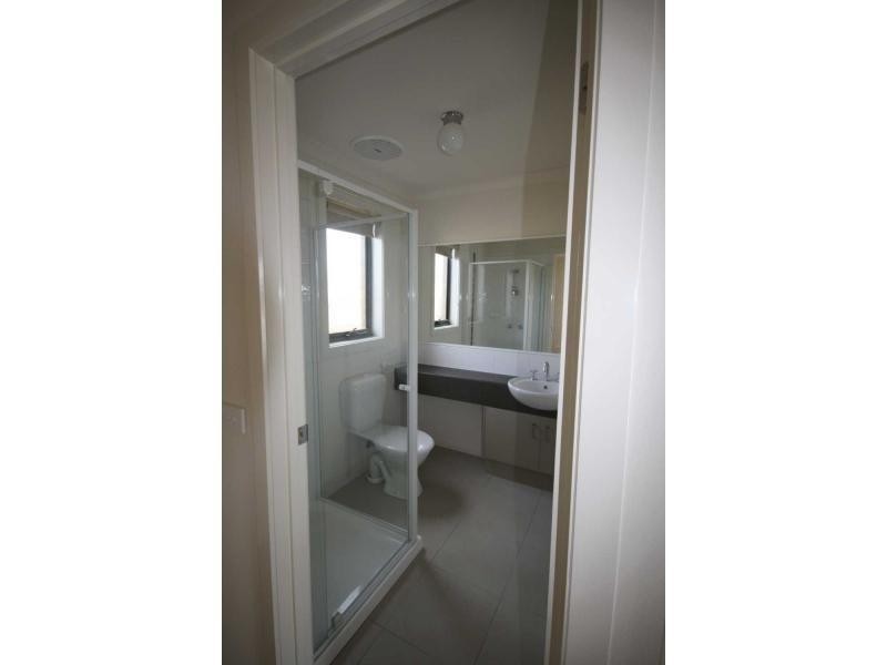 14/10 Kingfisher Court, Hastings VIC 3915