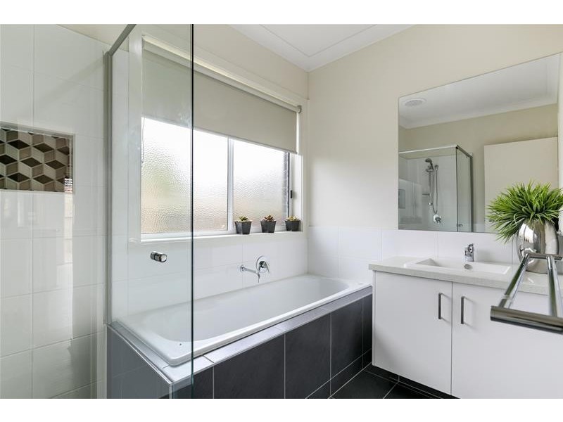 2 Ranch Court, Mornington VIC 3931