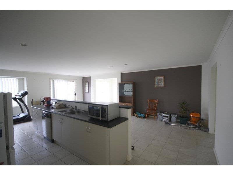 27 Frances Drive, Mount Martha VIC 3934