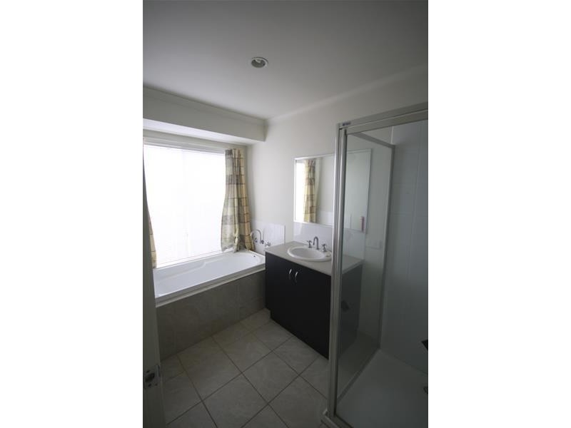 27 Frances Drive, Mount Martha VIC 3934