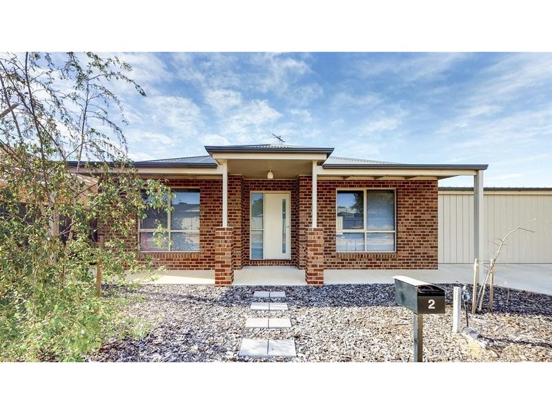 2 Ella-Mae Court, Red Cliffs VIC 3496
