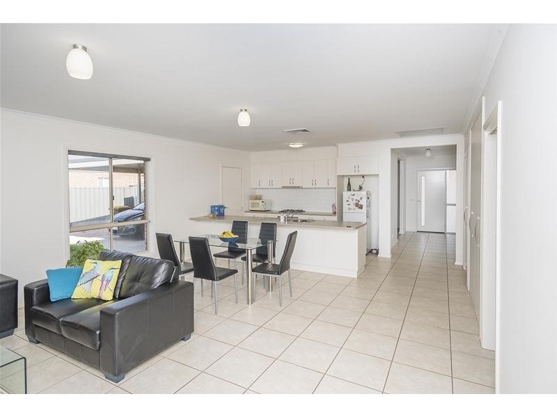 2 Ella-Mae Court, Red Cliffs VIC 3496