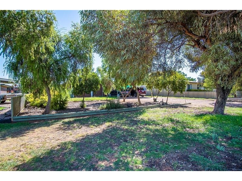 37 Nixon Street, Euston NSW 2737