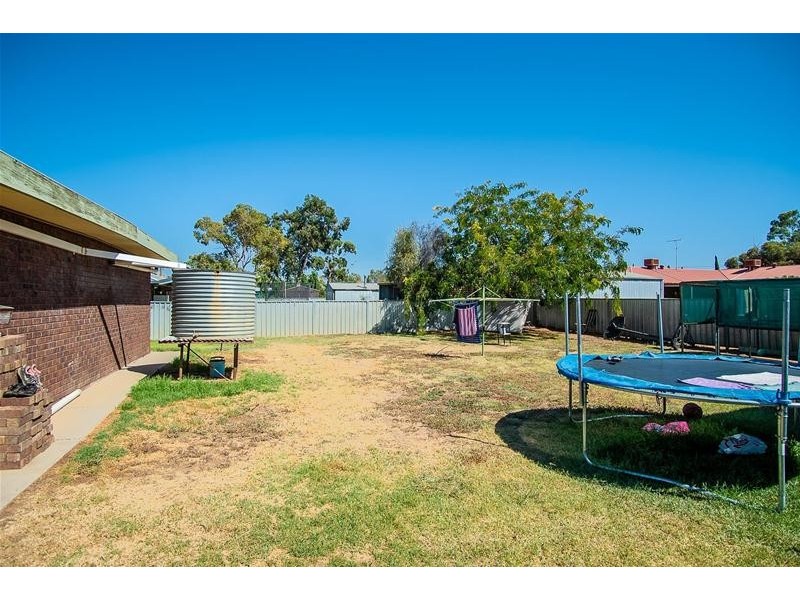 37 Nixon Street, Euston NSW 2737