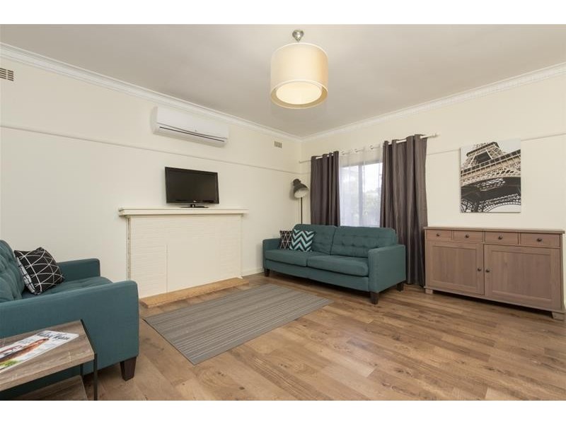 2 Oak Avenue, Mildura VIC 3500