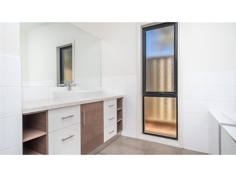 14 Freshwater Court, Mildura VIC 3500