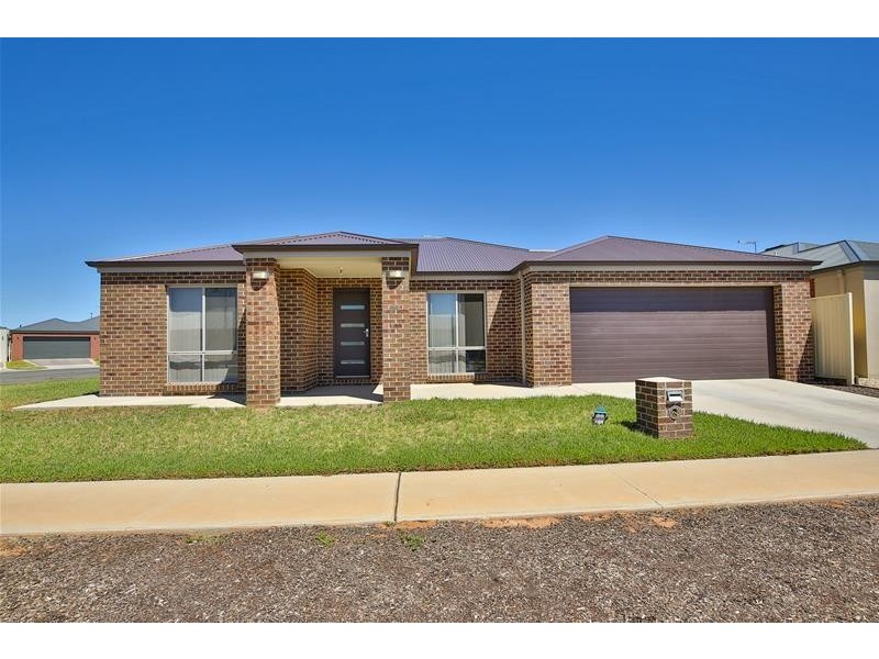 30 Oasis Boulevard, Mildura VIC 3500