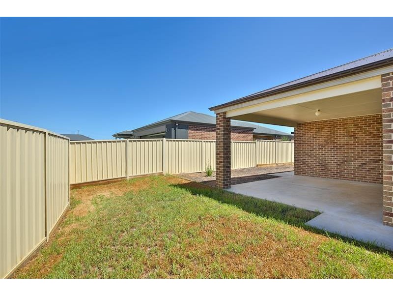 30 Oasis Boulevard, Mildura VIC 3500
