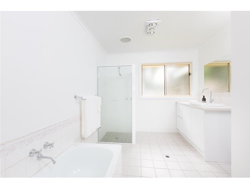 8 Matotek Court, Mildura VIC 3500