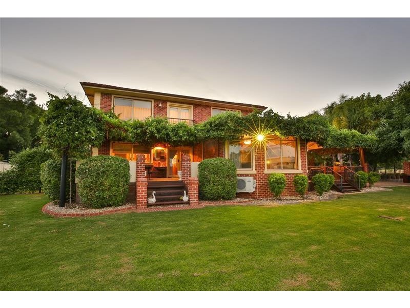 1 St Andrews Drive, Cabarita VIC 3505