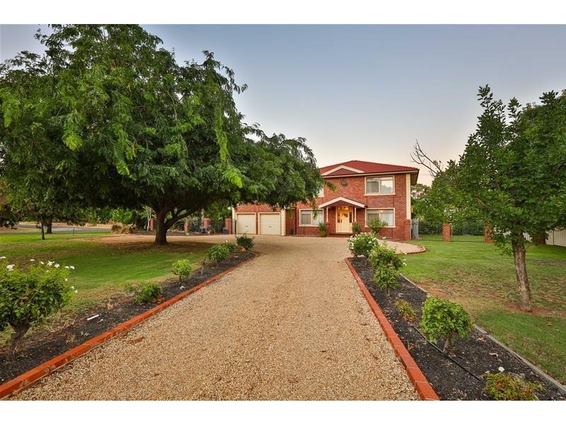 1 St Andrews Drive, Cabarita VIC 3505