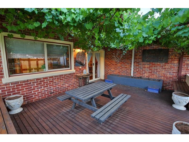 1 St Andrews Drive, Cabarita VIC 3505