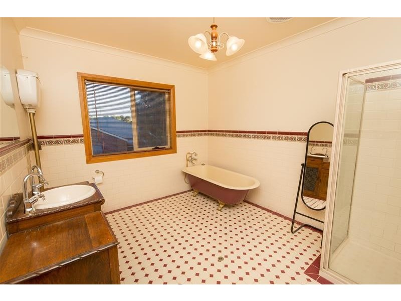 1 St Andrews Drive, Cabarita VIC 3505