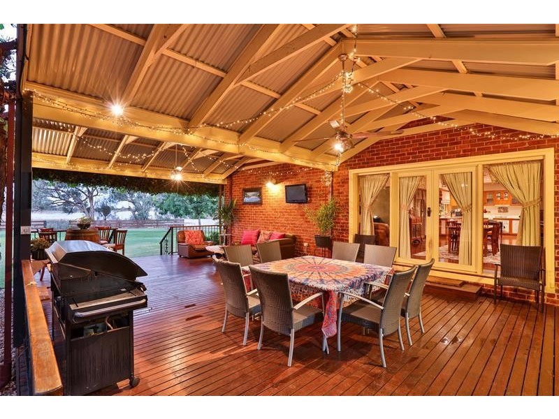 1 St Andrews Drive, Cabarita VIC 3505