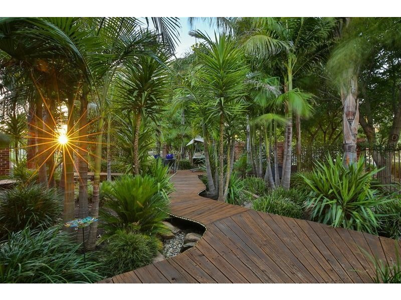 1 St Andrews Drive, Cabarita VIC 3505