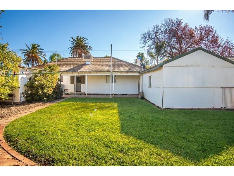 274 Deakin Avenue, Mildura VIC 3500