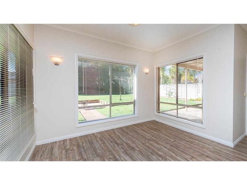 8 Wood Street, Gol Gol NSW 2738