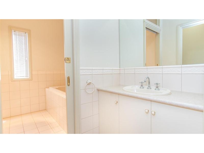 8 Wood Street, Gol Gol NSW 2738