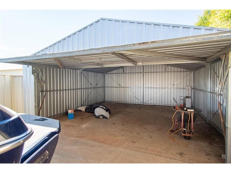 8 Wood Street, Gol Gol NSW 2738