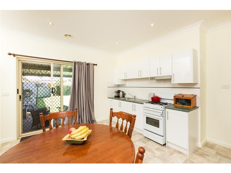 16 Oak Avenue, Mildura VIC 3500