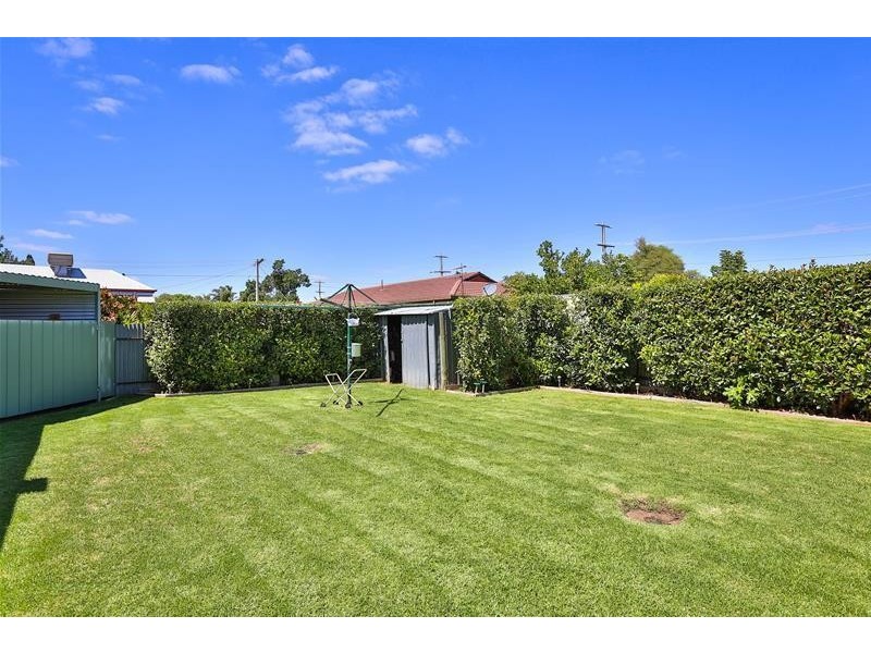 16 Oak Avenue, Mildura VIC 3500
