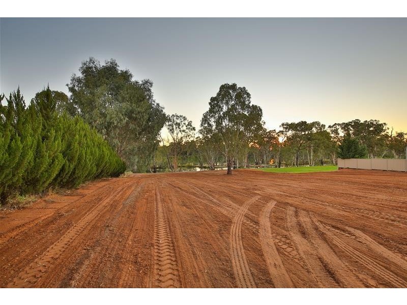 4 Murray Street, Gol Gol NSW 2738