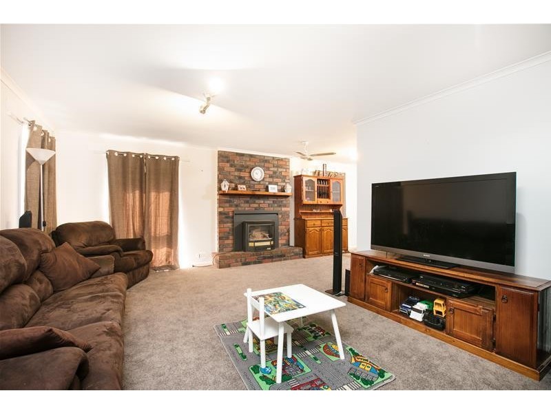 10 Elouera Drive, Irymple VIC 3498