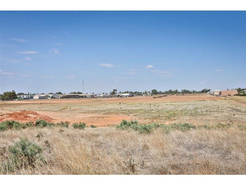 753-769 Koorlong Avenue, Irymple VIC 3498