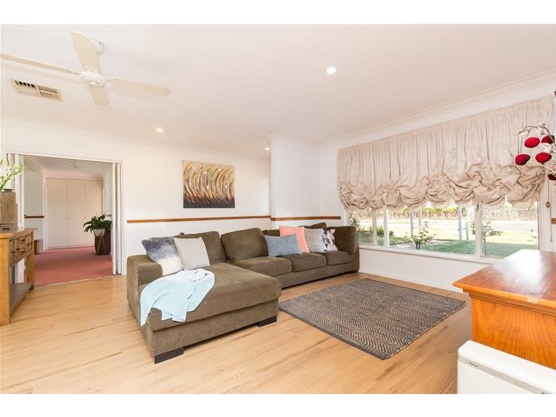 334 Irymple Avenue, Nichols Point VIC 3501