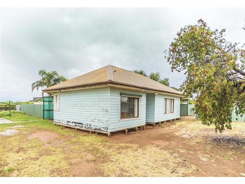 48 Mena Road, Birdwoodton VIC 3505