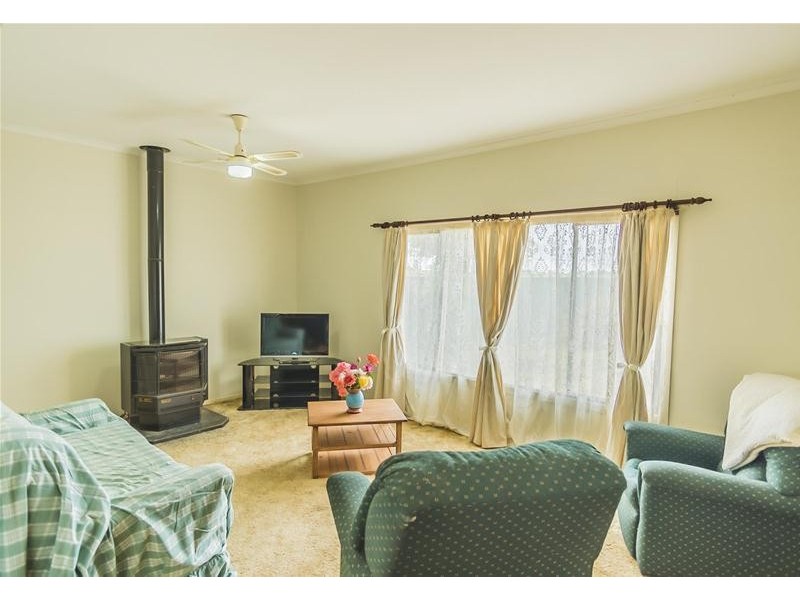 48 Mena Road, Birdwoodton VIC 3505