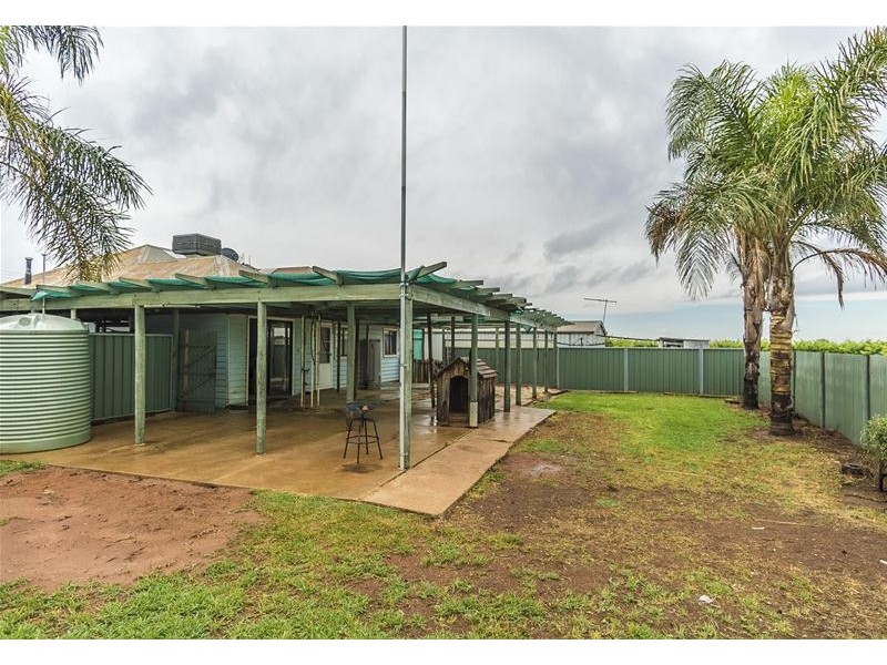 48 Mena Road, Birdwoodton VIC 3505