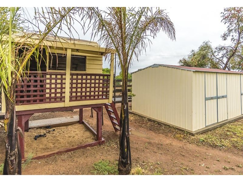 48 Mena Road, Birdwoodton VIC 3505