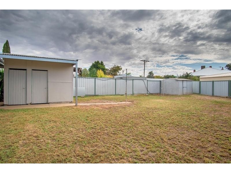 15 Kiewa Avenue, Red Cliffs VIC 3496