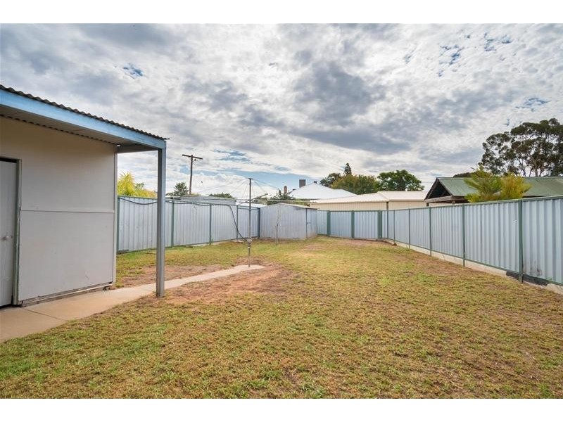15 Kiewa Avenue, Red Cliffs VIC 3496