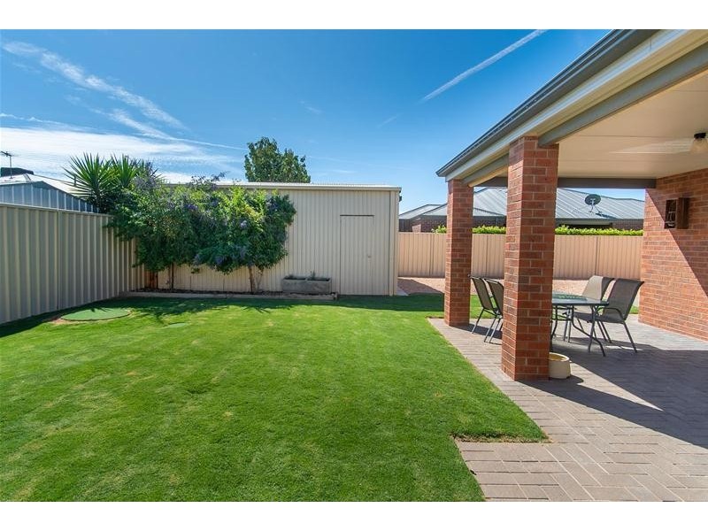 28 Oasis Boulevard, Mildura VIC 3500