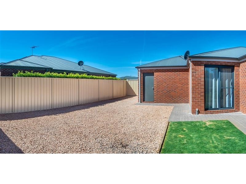 28 Oasis Boulevard, Mildura VIC 3500