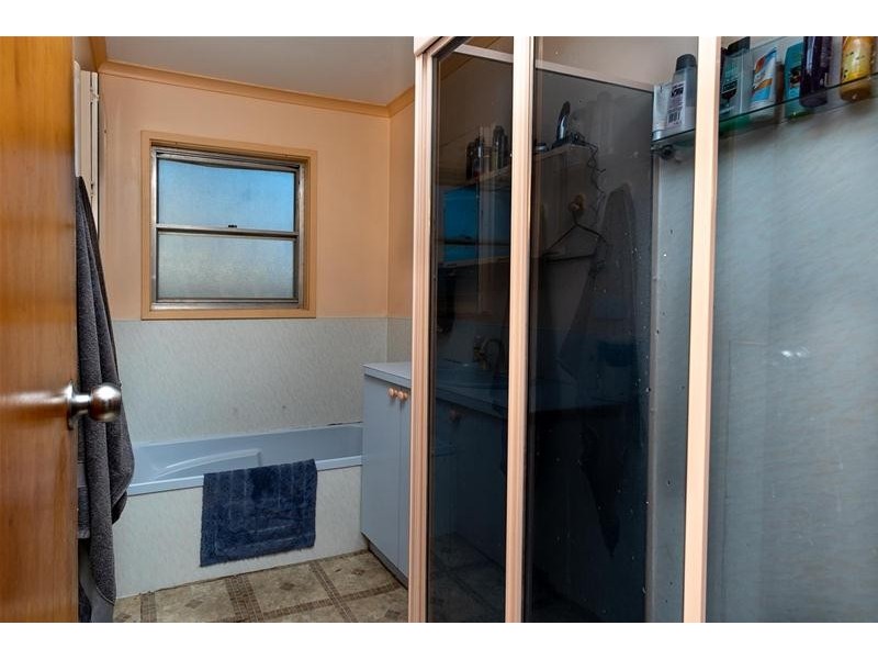 6 Namoi Avenue, Red Cliffs VIC 3496