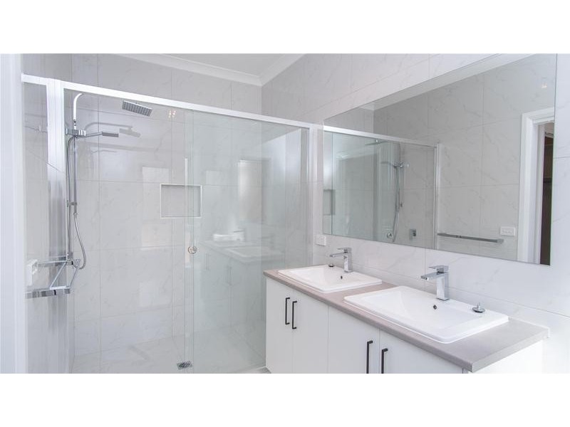 16 Springfield Drive, Mildura VIC 3500