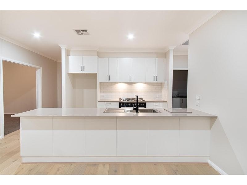 16 Springfield Drive, Mildura VIC 3500