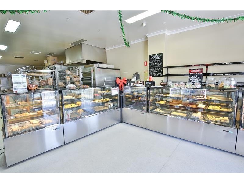 210 210A & 210B Deakin Avenue, Mildura VIC 3500